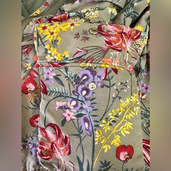 Floral Safari Jacket - Picture 10 of 15